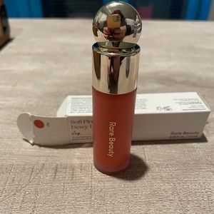 Rare Beauty Soft Pinch liquid blush “Joy”